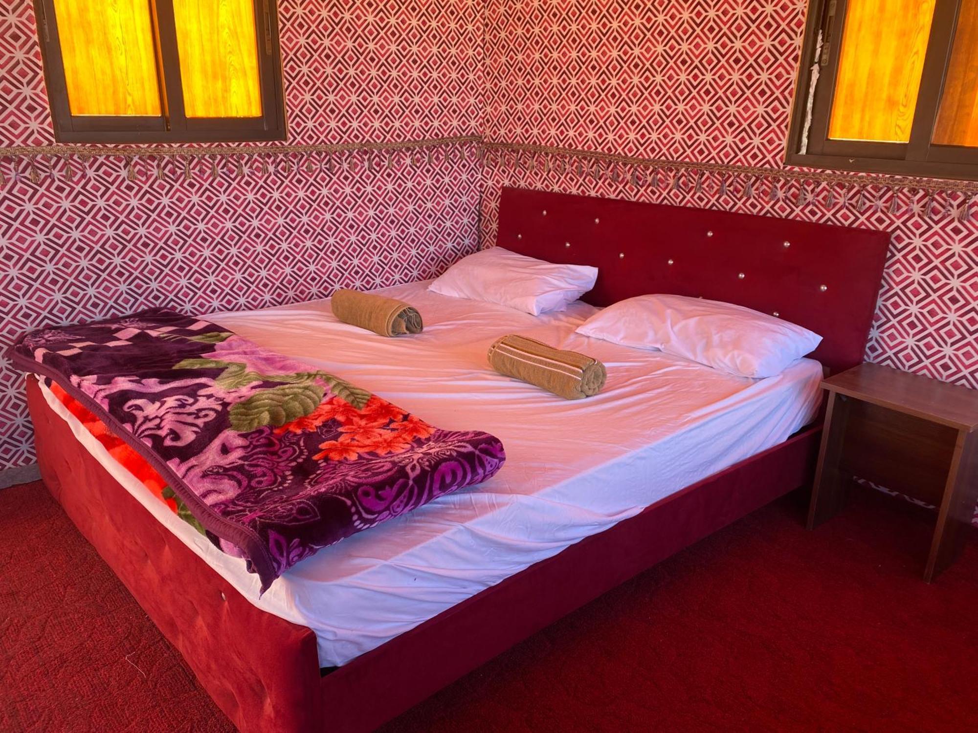 Wadi Rum Bedouin City Camp & Tours מראה חיצוני תמונה