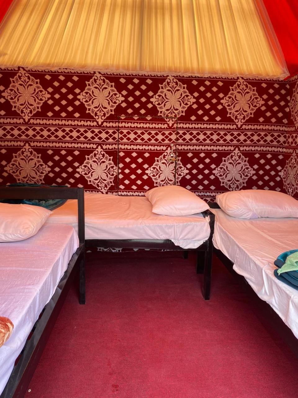 Wadi Rum Bedouin City Camp & Tours מראה חיצוני תמונה