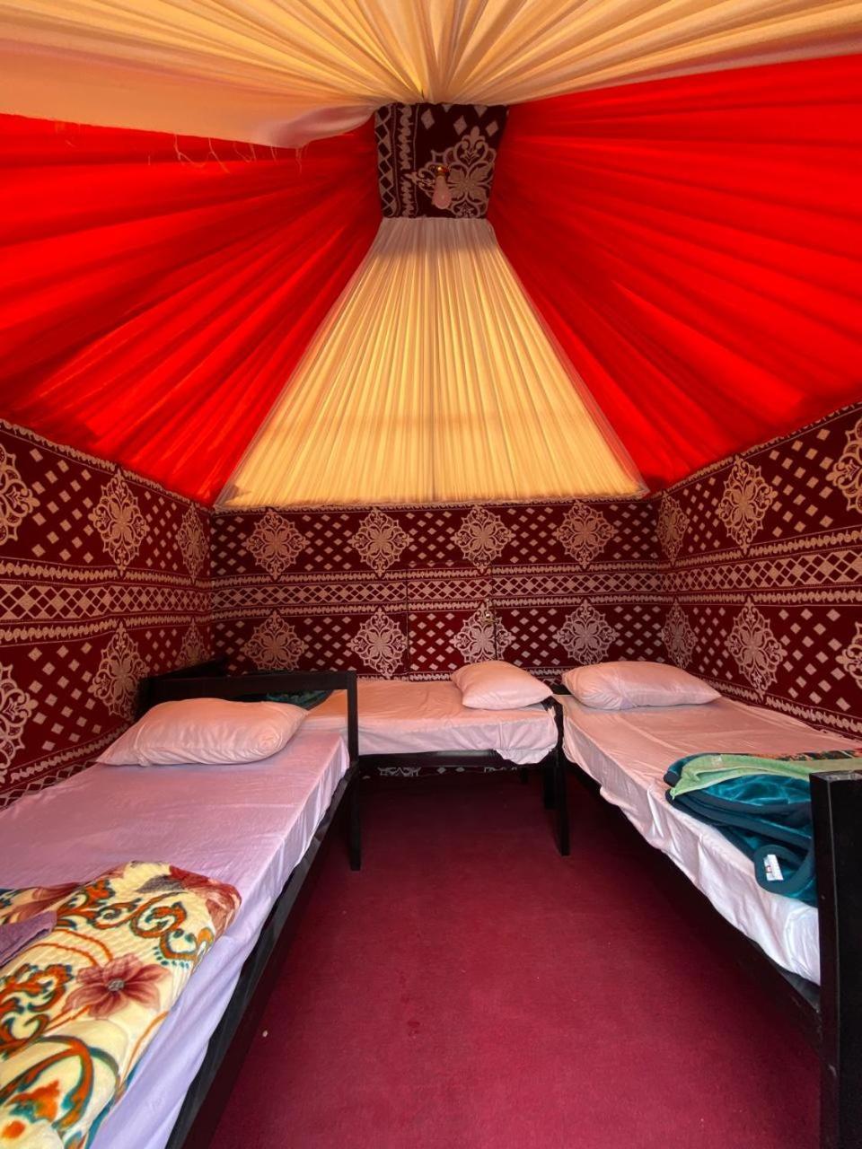 Wadi Rum Bedouin City Camp & Tours מראה חיצוני תמונה